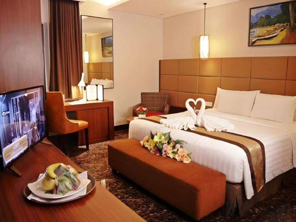 Atrium Premiere Cilacap Exteriér fotografie