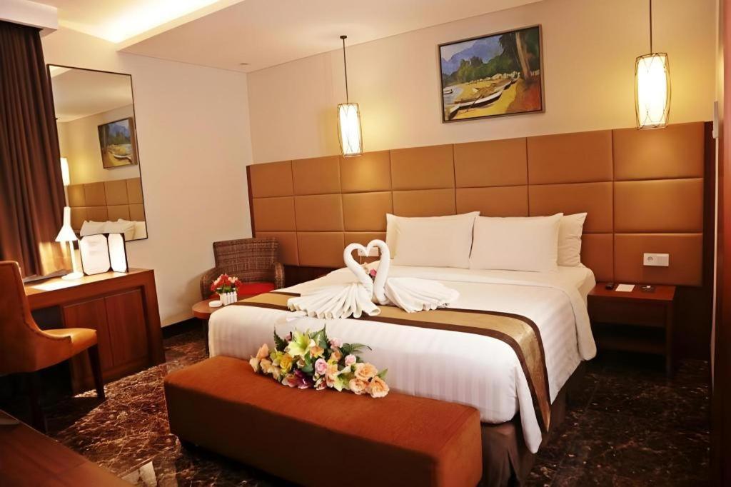 Atrium Premiere Cilacap Exteriér fotografie