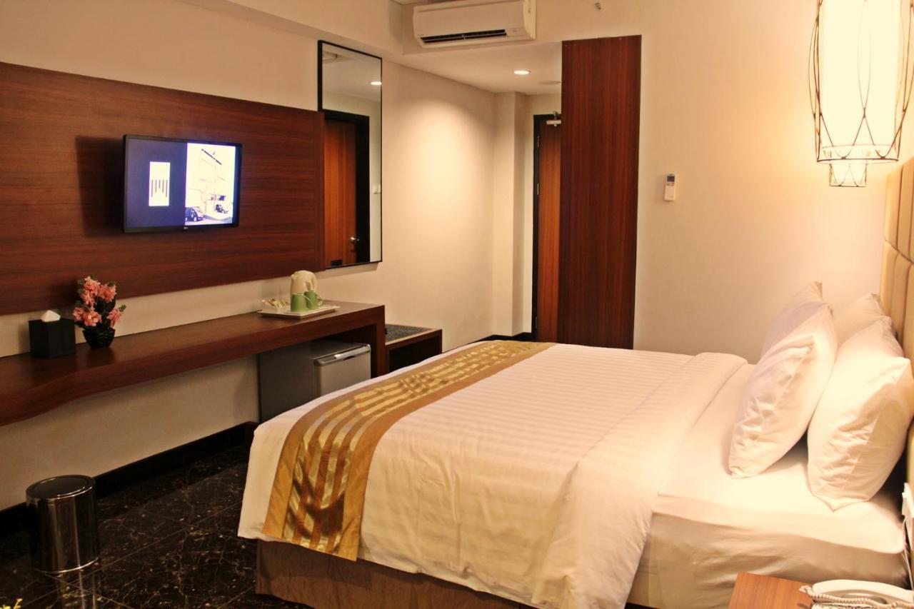 Atrium Premiere Cilacap Exteriér fotografie